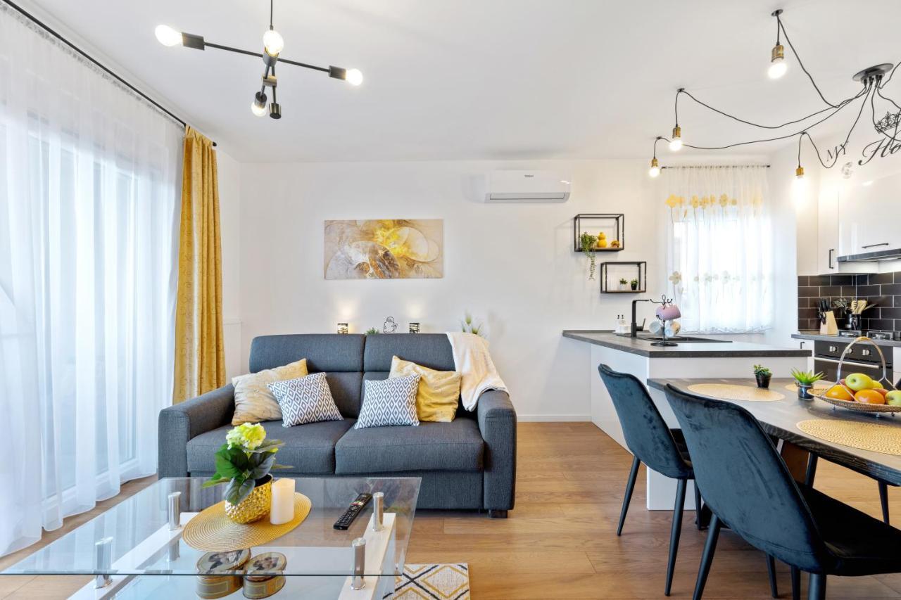 Apartments Karla & Jakov Σίμπενικ Εξωτερικό φωτογραφία