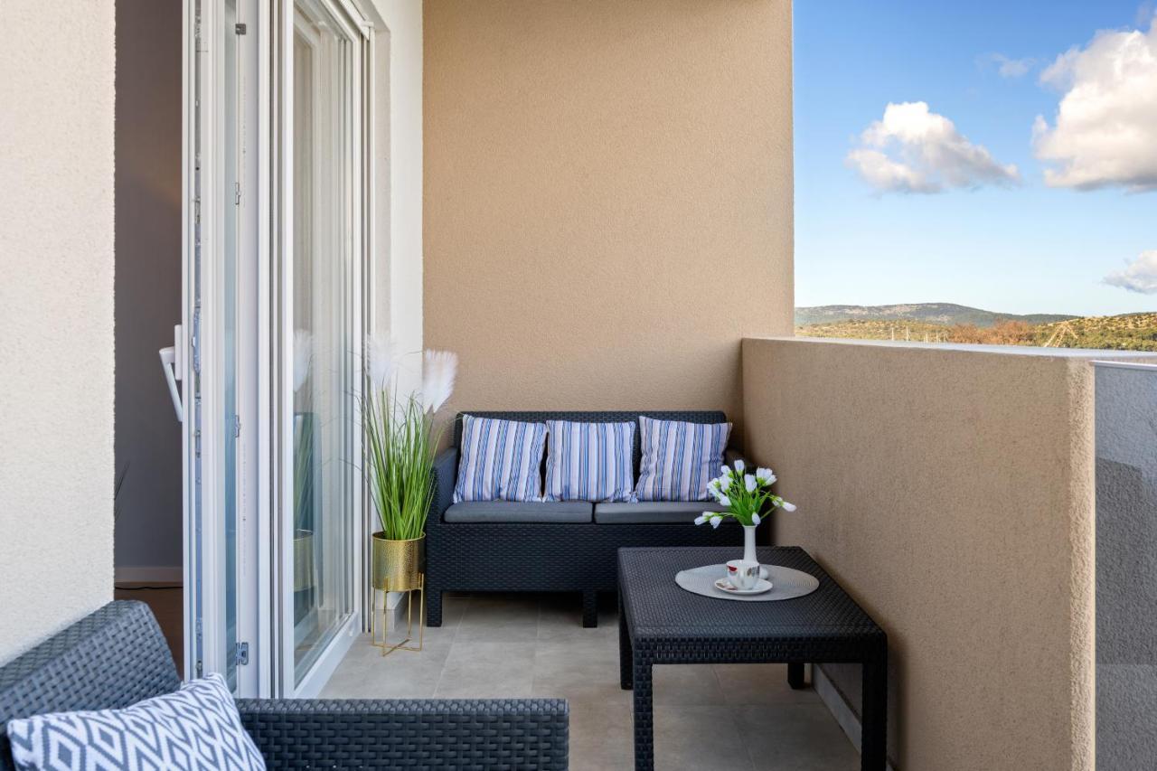 Apartments Karla & Jakov Σίμπενικ Εξωτερικό φωτογραφία